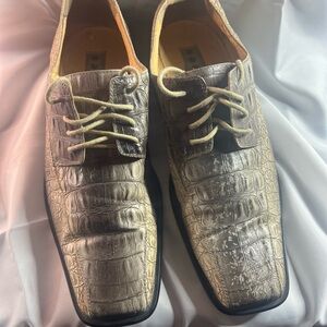 Classic Handmade Oxford Men's shoes size 9 By Sartra Man Made 2 Tone